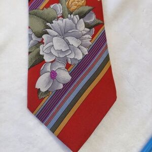 Vintage Leonard Paris  Silk Floral Necktie Made In Italy 54 X 3.5